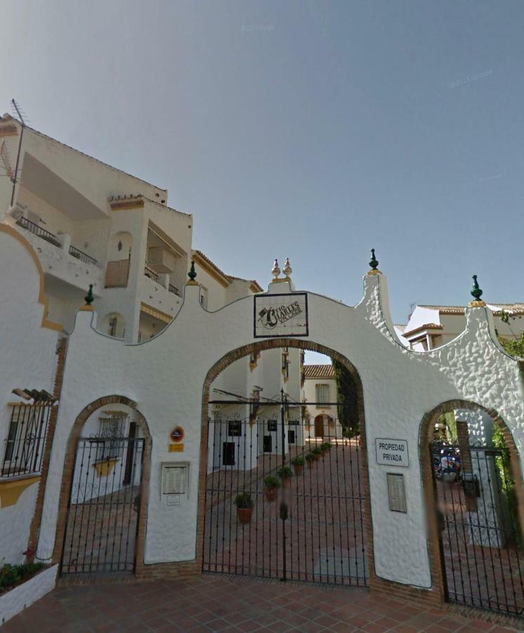 Apartament Charles White&Sweet - Ozonization Included - Ozonizacion Incluida Apartment Benalmadena Bagian luar foto