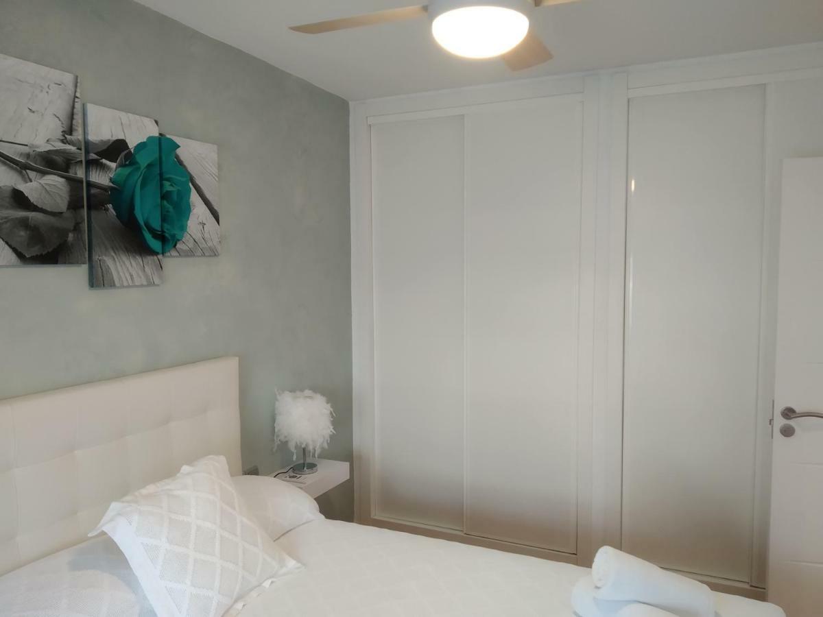 Apartament Charles White&Sweet - Ozonization Included - Ozonizacion Incluida Apartment Benalmadena Bagian luar foto